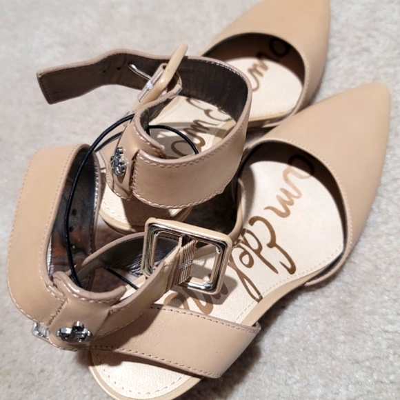 BRAND NEW! Sam Edelman Strapped Heels - Picture 2 of 3